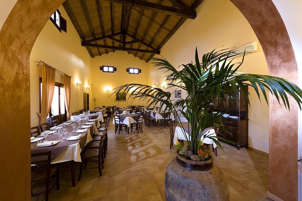 Agriturismo Antichi Granai Calatafimi Exterior photo