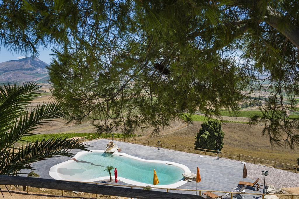 Agriturismo Antichi Granai Calatafimi Exterior photo